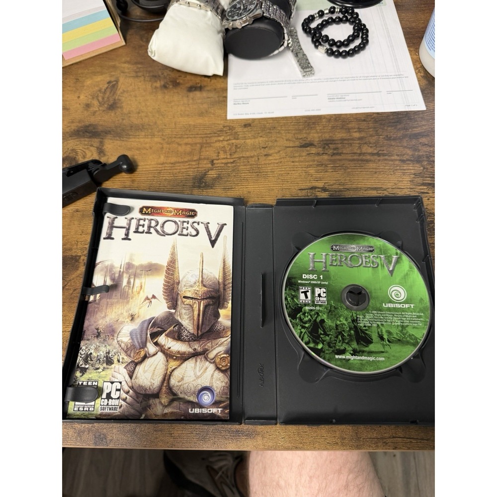 Ubisoft Might and Magic Heroes V 4-Disc Set w/Manual Case PC NTSC 2006 T - Picture 3 of 5